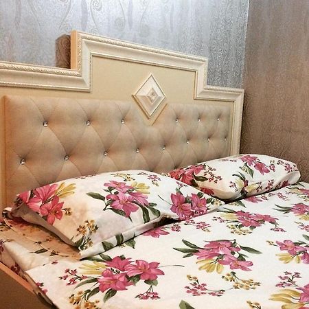 Crystal Villa Hotel エレバン エクステリア 写真