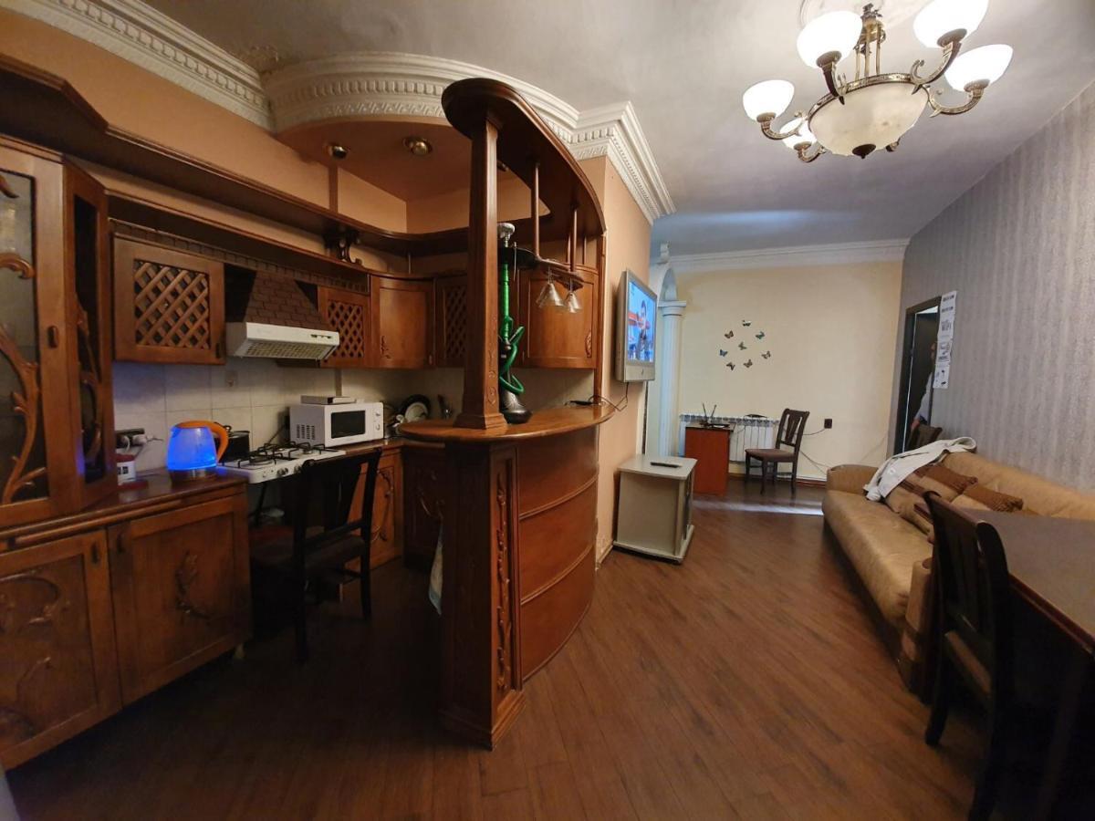 Crystal Villa Hotel エレバン エクステリア 写真